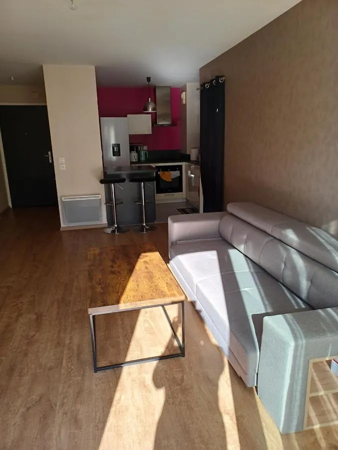 Grand Appartement 2P Dans Immeuble Pmr Guidel